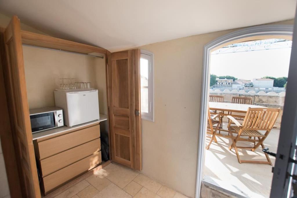 Rhona, Terrasse Vue Sur Le Rhone Holiday home
