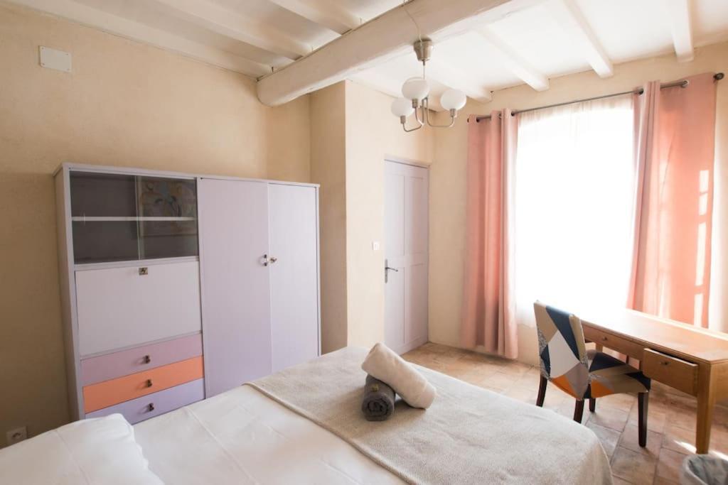 Holiday home Rhona, Terrasse Vue Sur Le Rhone *
